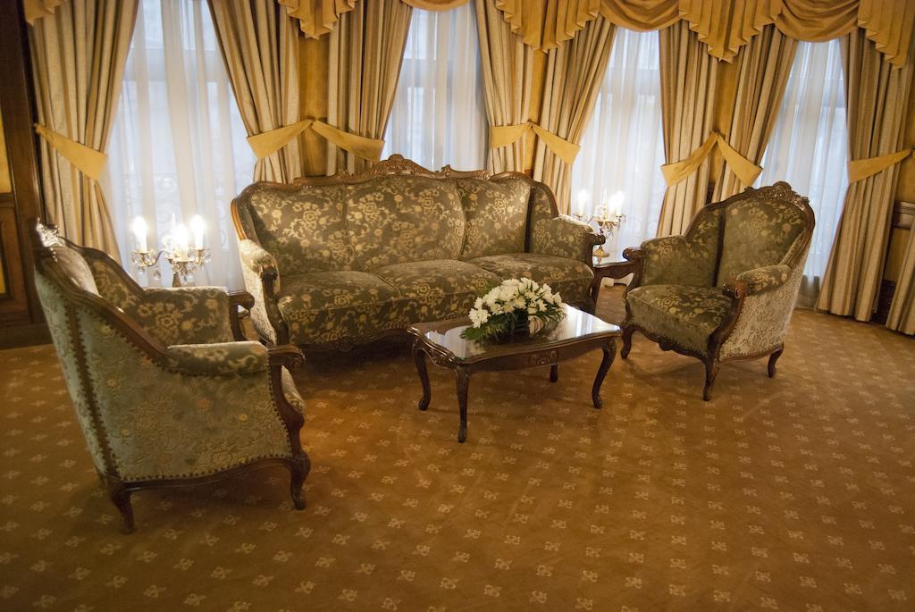 Presidential Suite