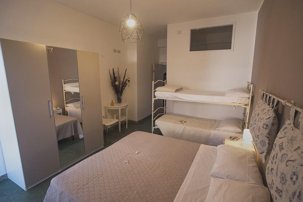 Comfort Quadruple Room,395074566:JPEG
