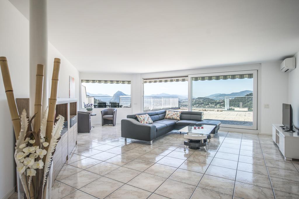 Three-Bedroom Apartment with Air-Conditioning