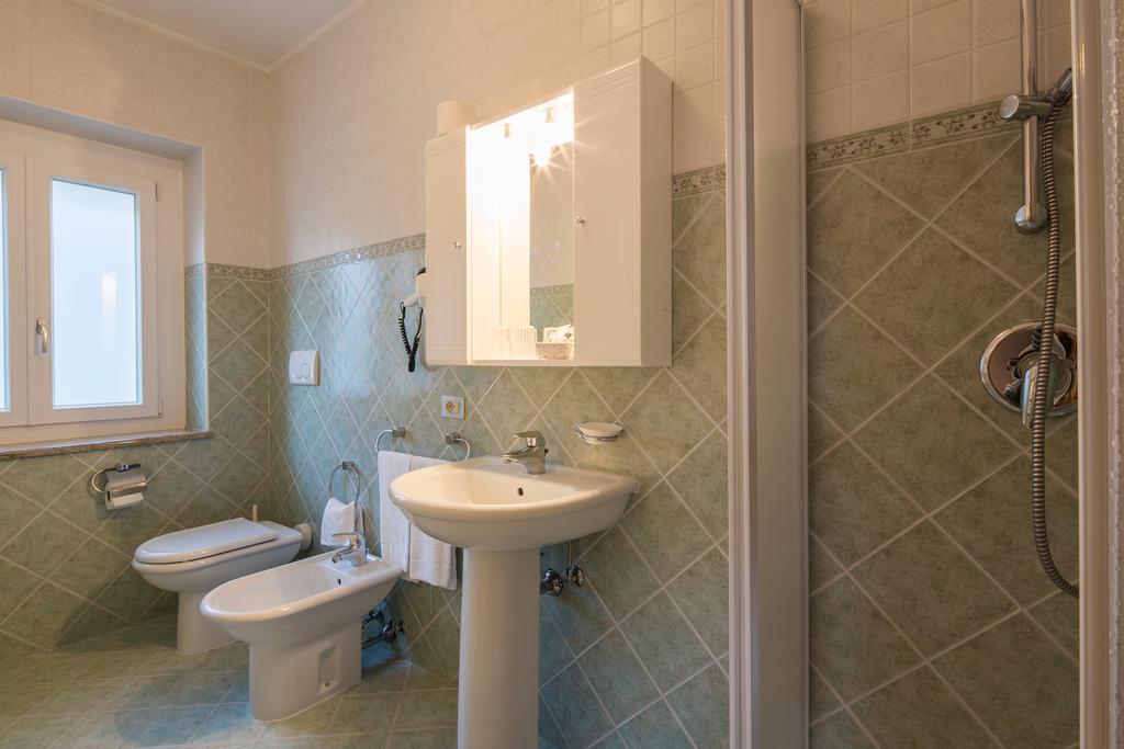 Triple Room,401680563:JPEG