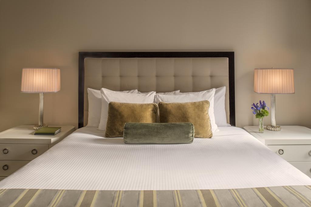 On the Avenue One Bedroom Suite King Bed