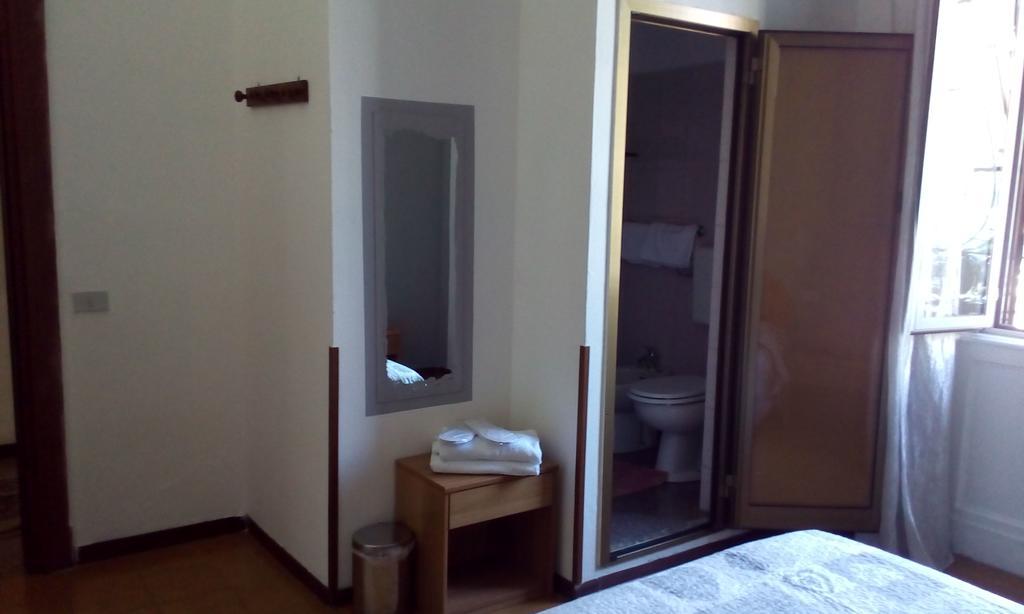 Camera Matrimoniale con Bagno Privato