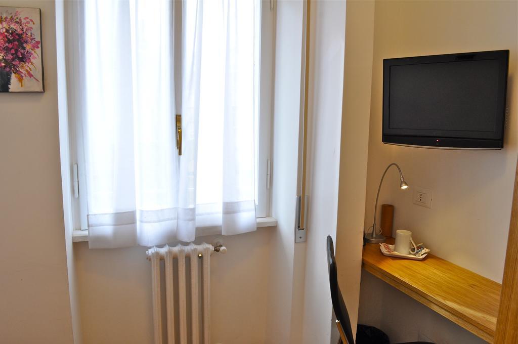 Single Room,1030351861:JPEG