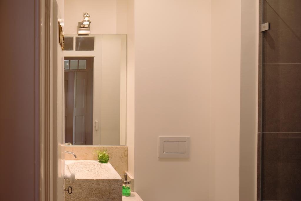 Double Room Private External Bathroom