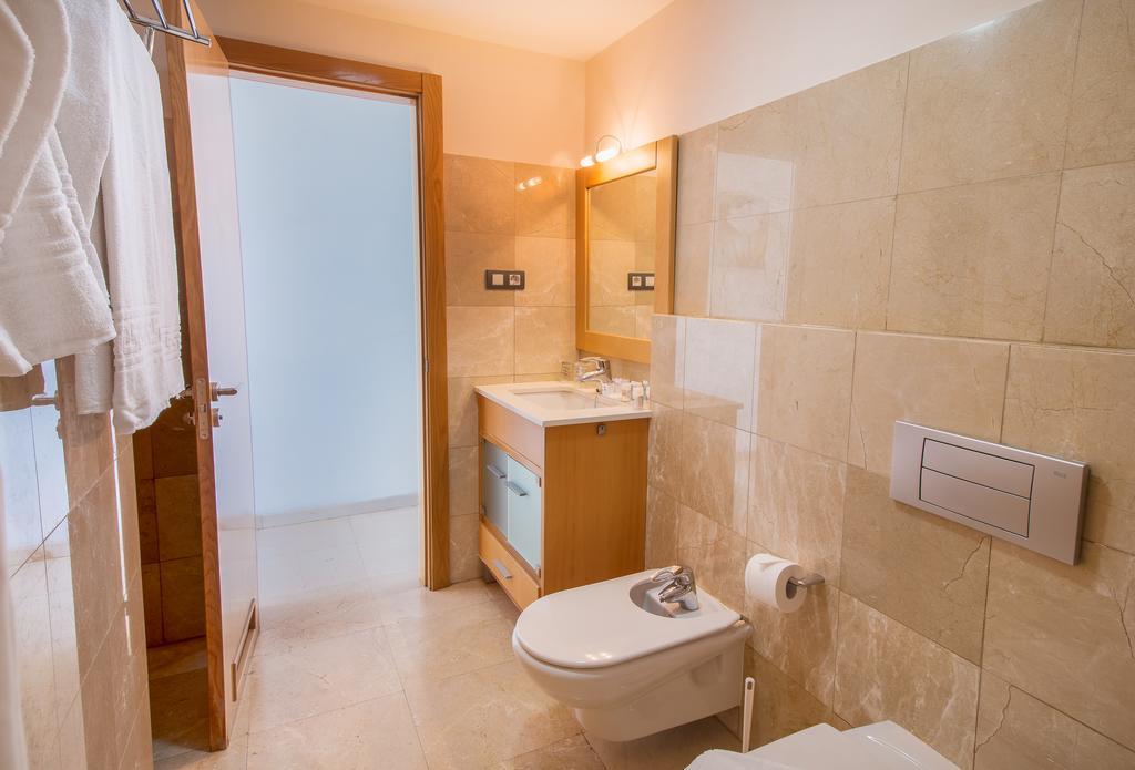 Appartamento con Vista Mare (1 Adulto + 1 Bambino)
