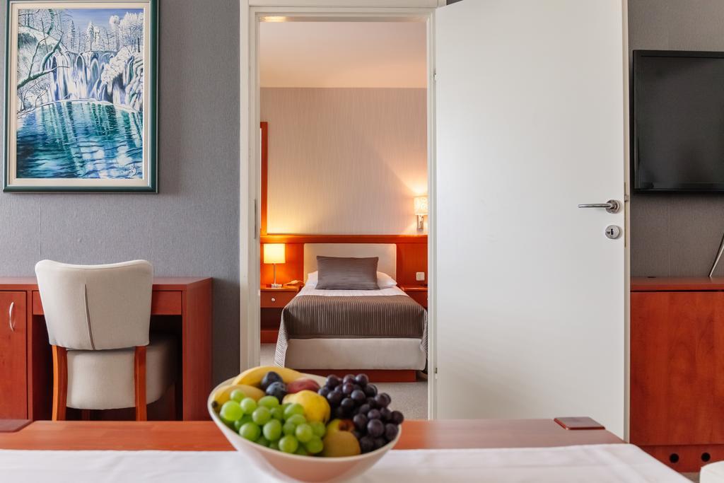 Superior Suite Lake side