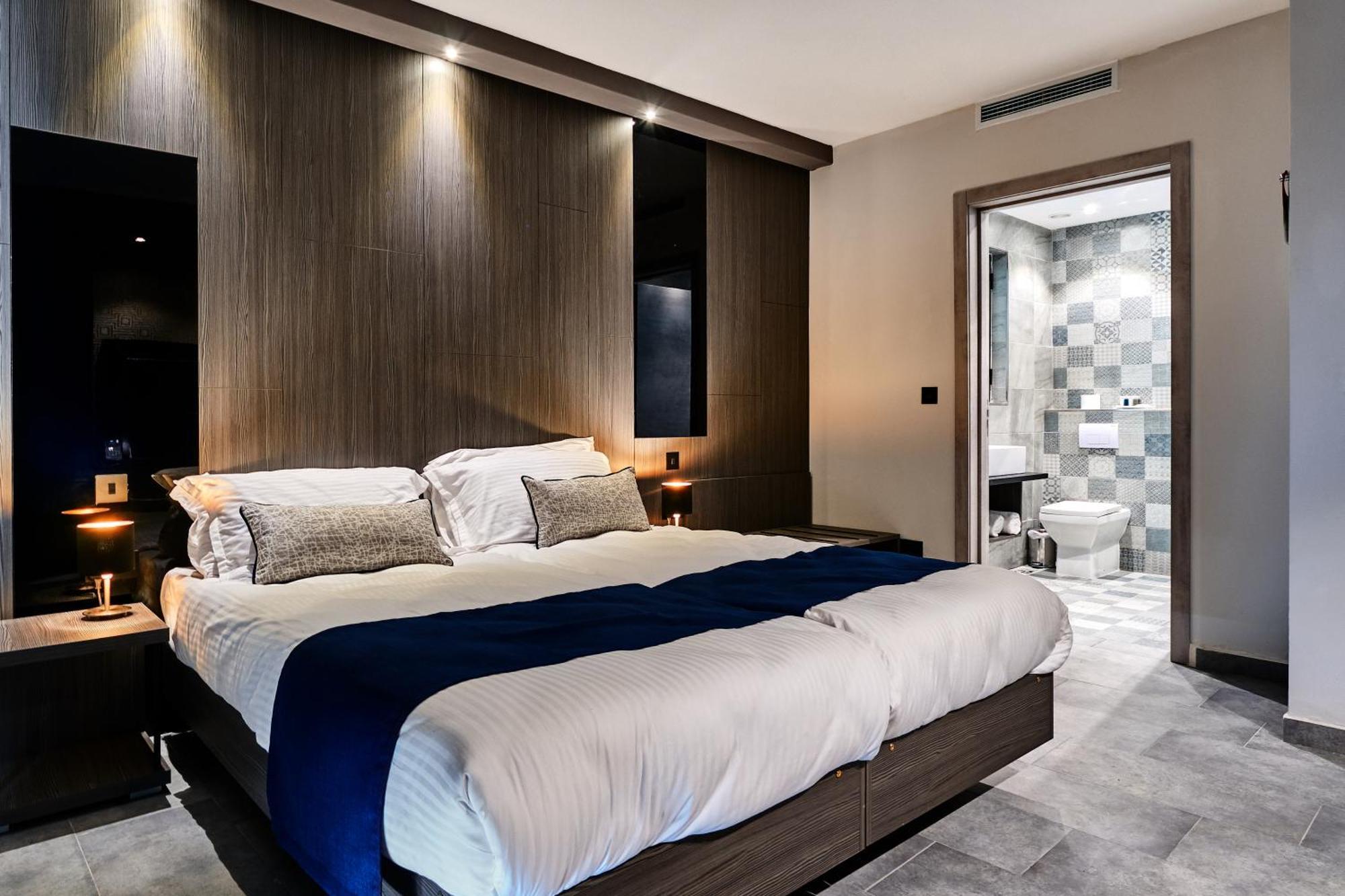 Double or Twin Room Balcony