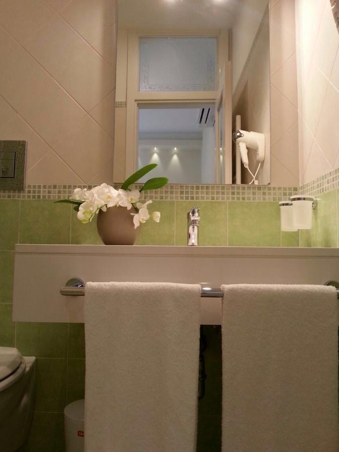 Camera Deluxe Matrimoniale/Doppia con Letti Singoli