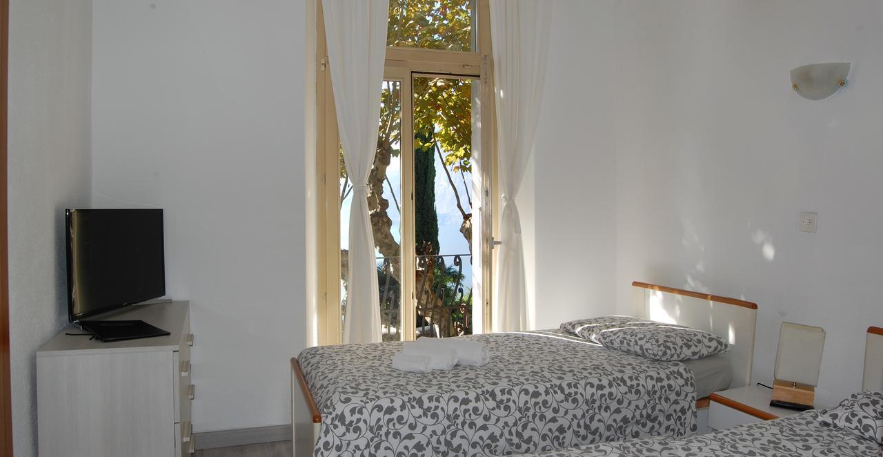 Camera Doppia con Letti Singoli con Balcone