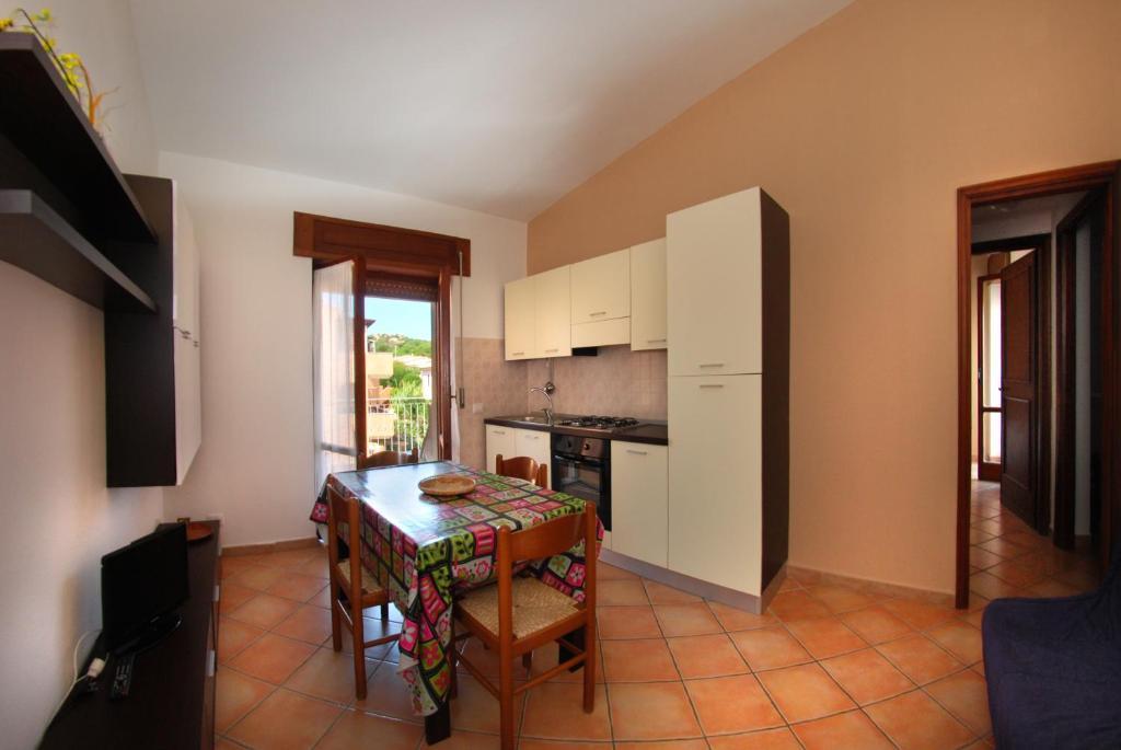 Appartamento con 2 Camere da Letto e Vista Mare