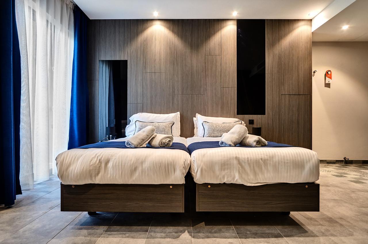 Double or Twin Room Balcony