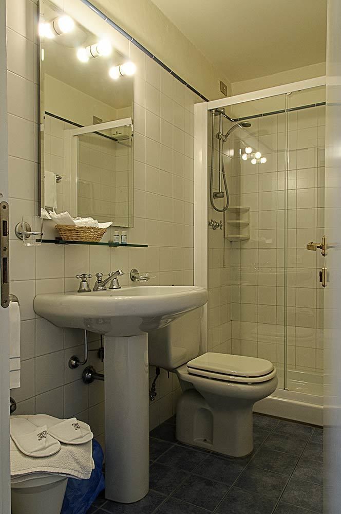 Triple Room,1724511689:JPEG