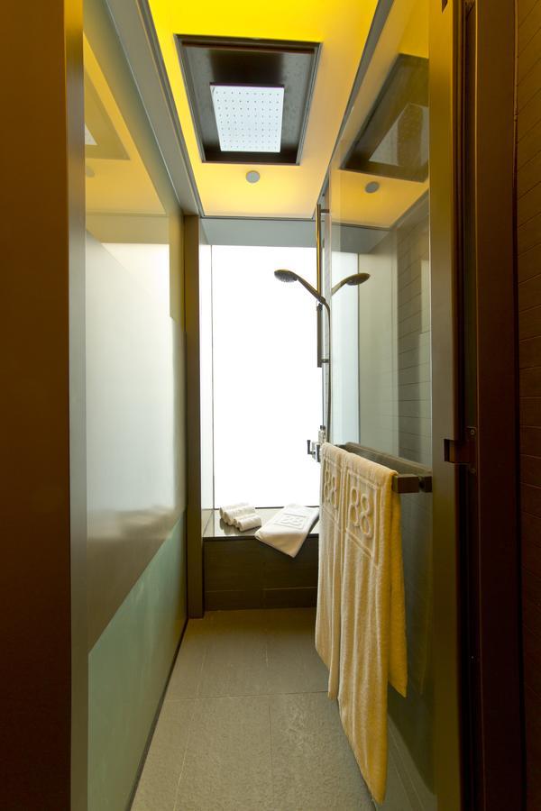88 Superior Twin Room