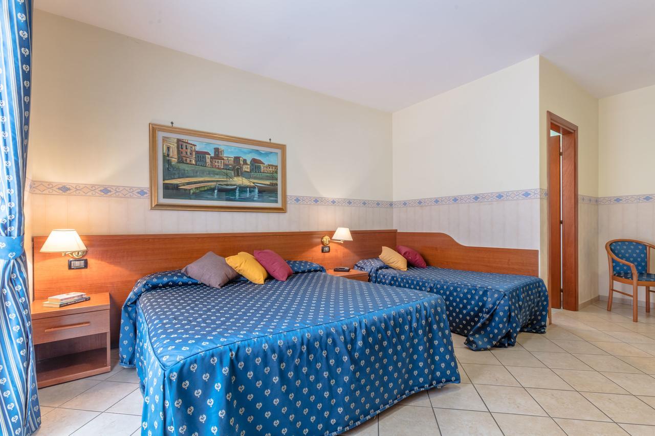 Triple Room,546029181:JPEG