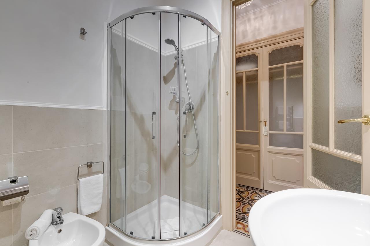 Superior Double Room,547703262:JPEG