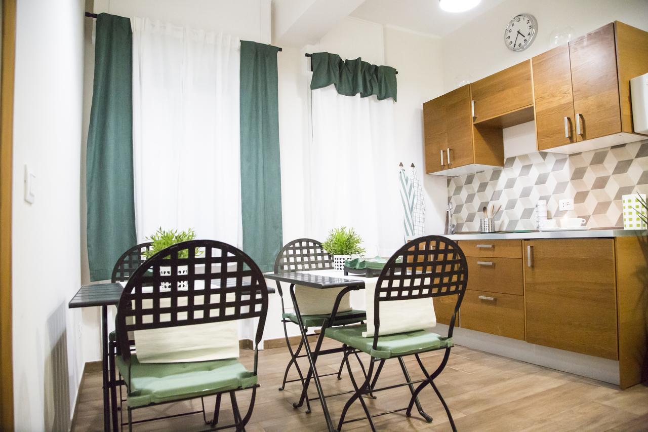 Camera Familiare con Bagno Privato