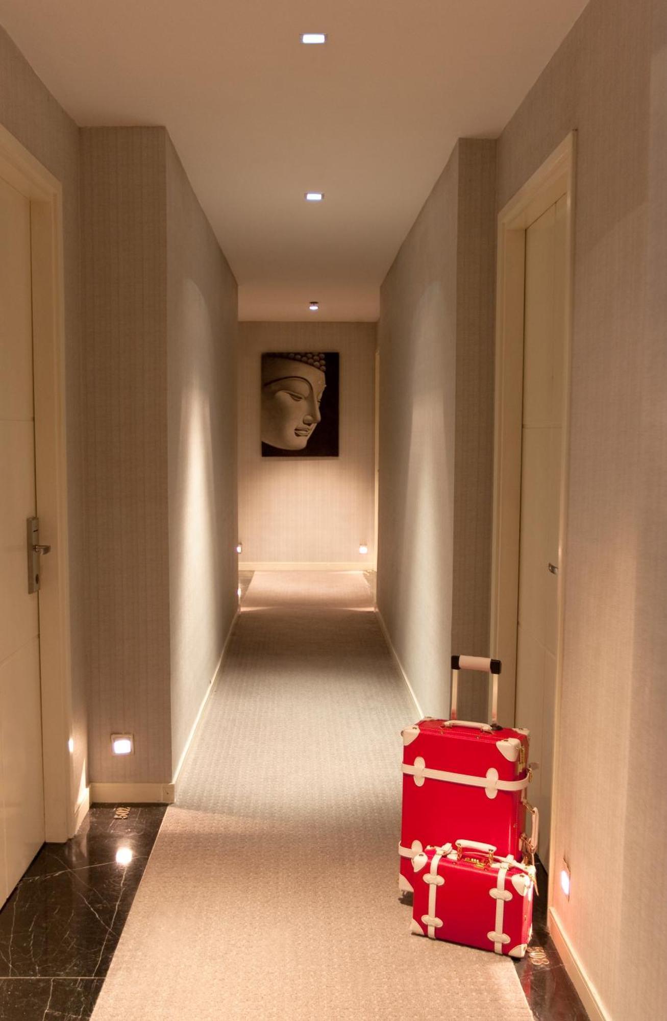 Long – Superior Room Weekly Housekeeping Service