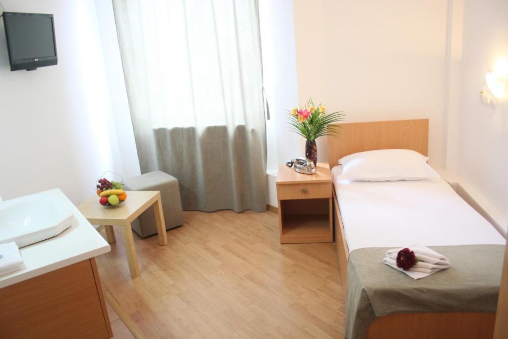 Single Room Balcony