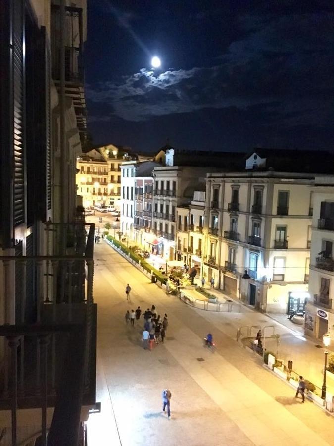 Camera Deluxe Matrimoniale/Doppia con Letti Singoli con Vista Città