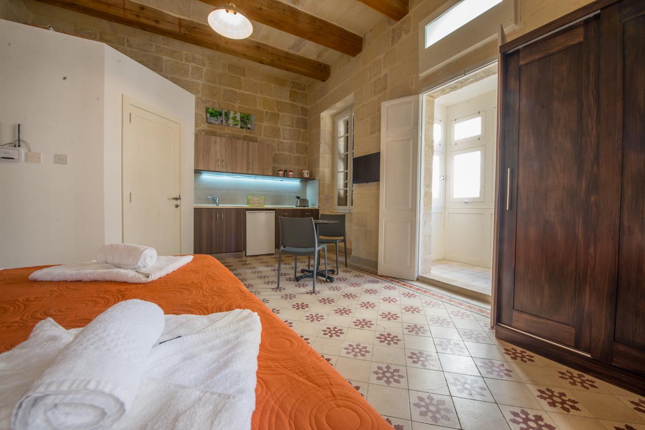 Double or Twin Room Balcony
