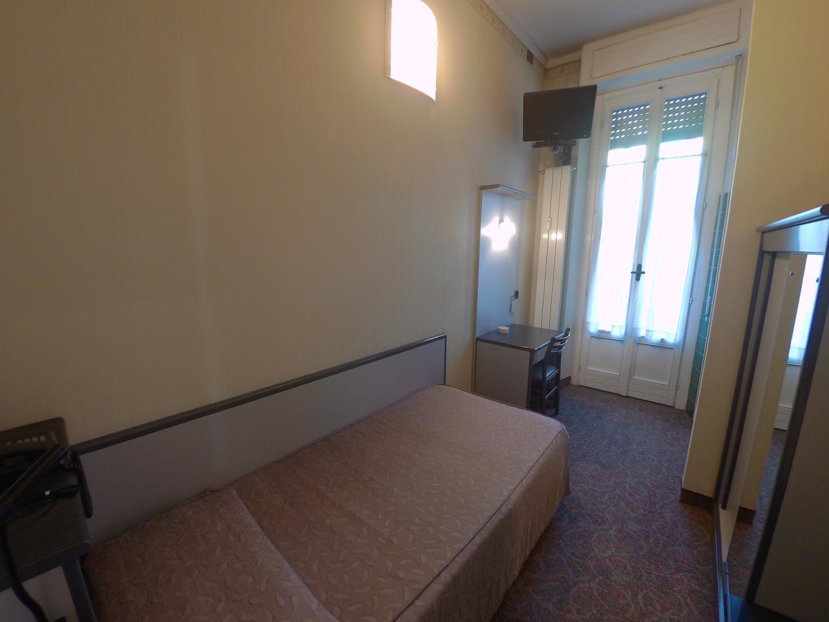 Camera Singola con Bagno in Comune