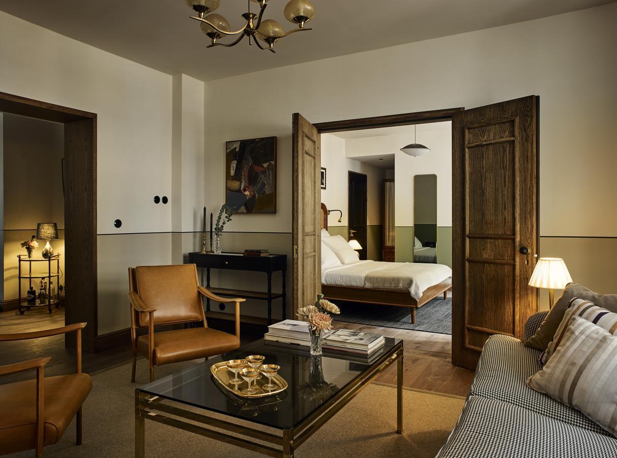 Sanders Suite