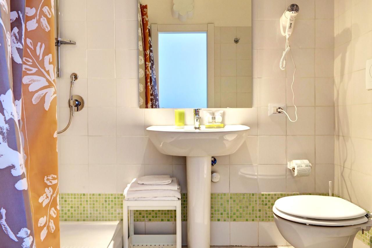 Triple Room Private Bathroom