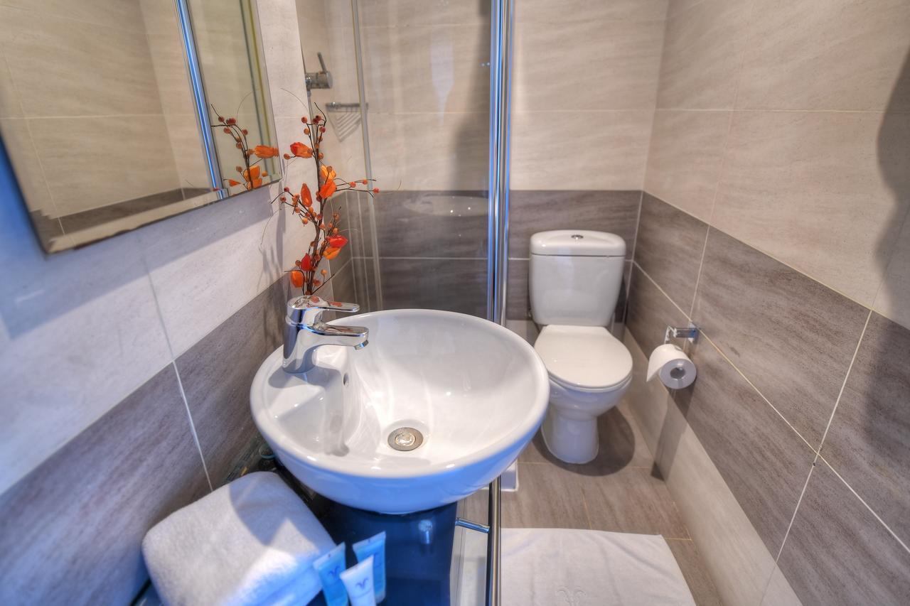 Economy Double or Twin Room