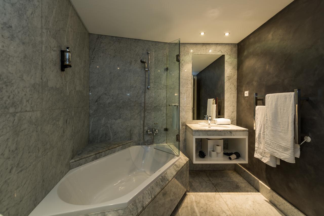 Executive One-Bedroom Apartment