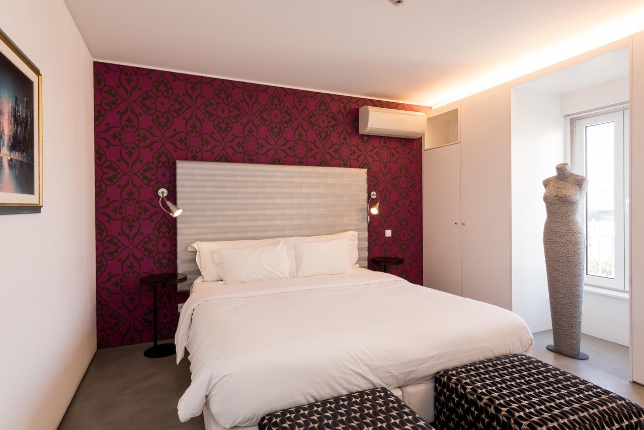 One-Bedroom Apartment Panoramic View