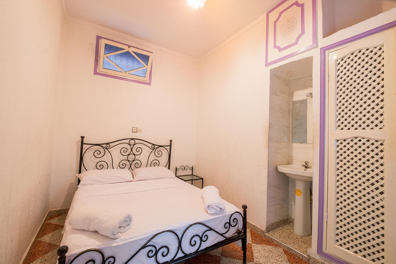 Camera Matrimoniale con Bagno in Comune