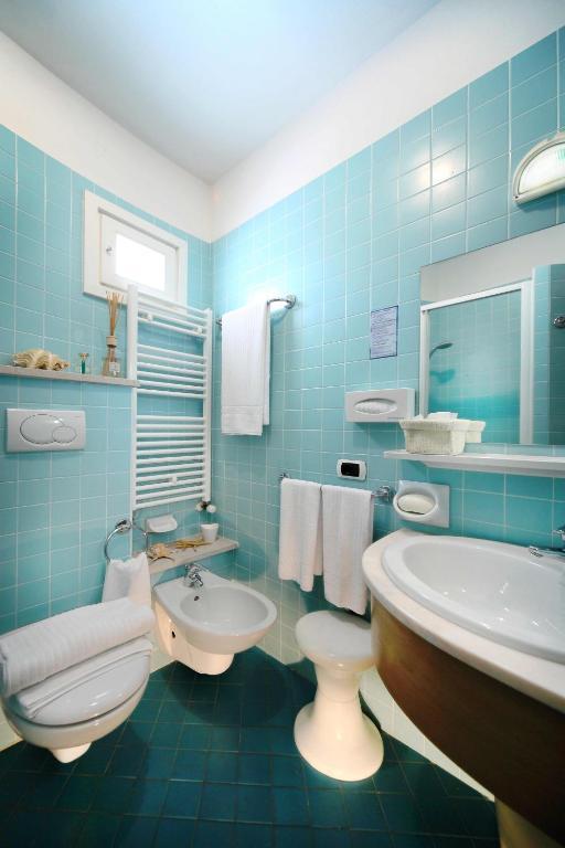 Standard Quadruple Room,135114516:JPEG