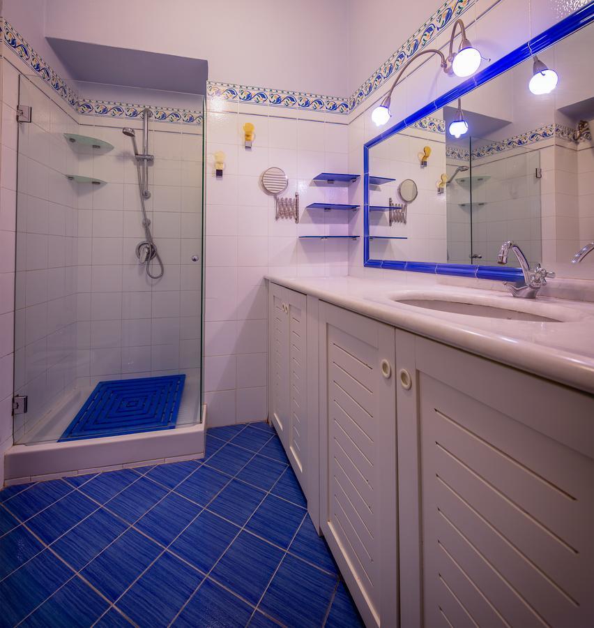Camera Deluxe