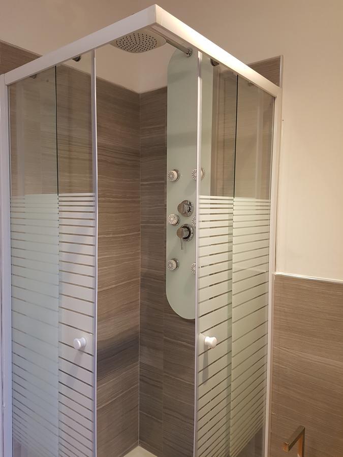 Camera Quadrupla con Bagno Privato