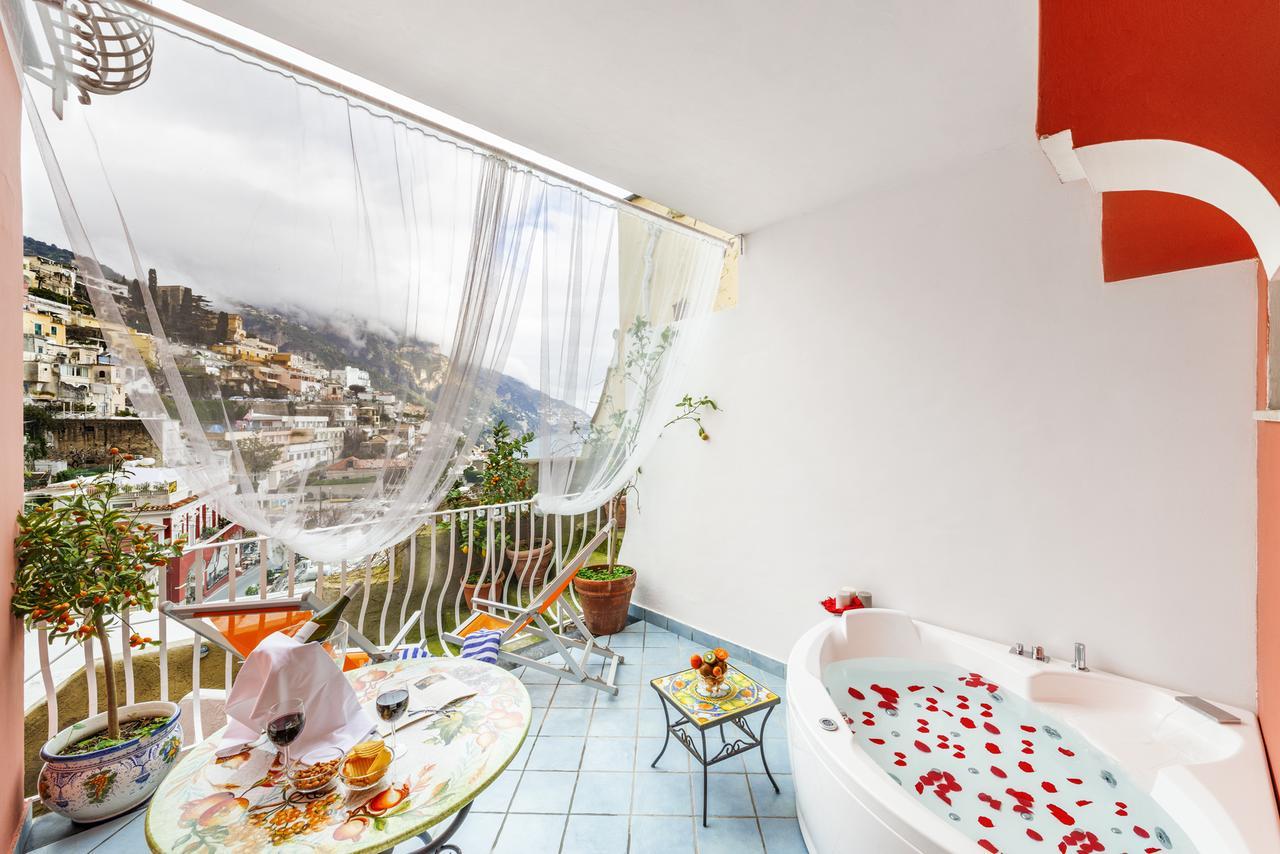 Camera Deluxe Matrimoniale/Doppia con Letti Singoli con Vista Città