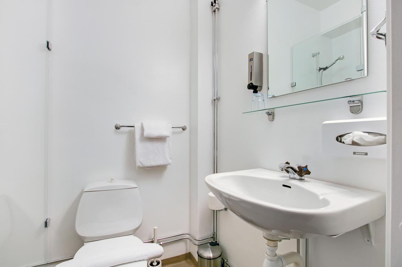 Small Single Room