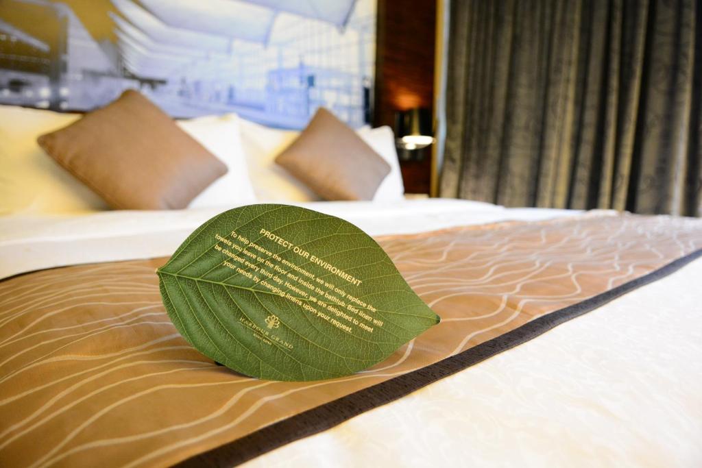 Premier King or Twin Suite Harbour View