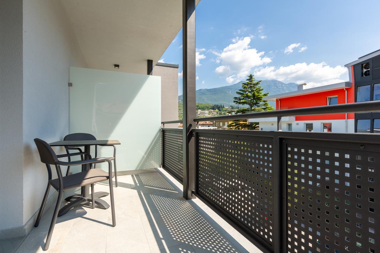 Camera Comfort Matrimoniale/Doppia con Letti Singoli con Balcone
