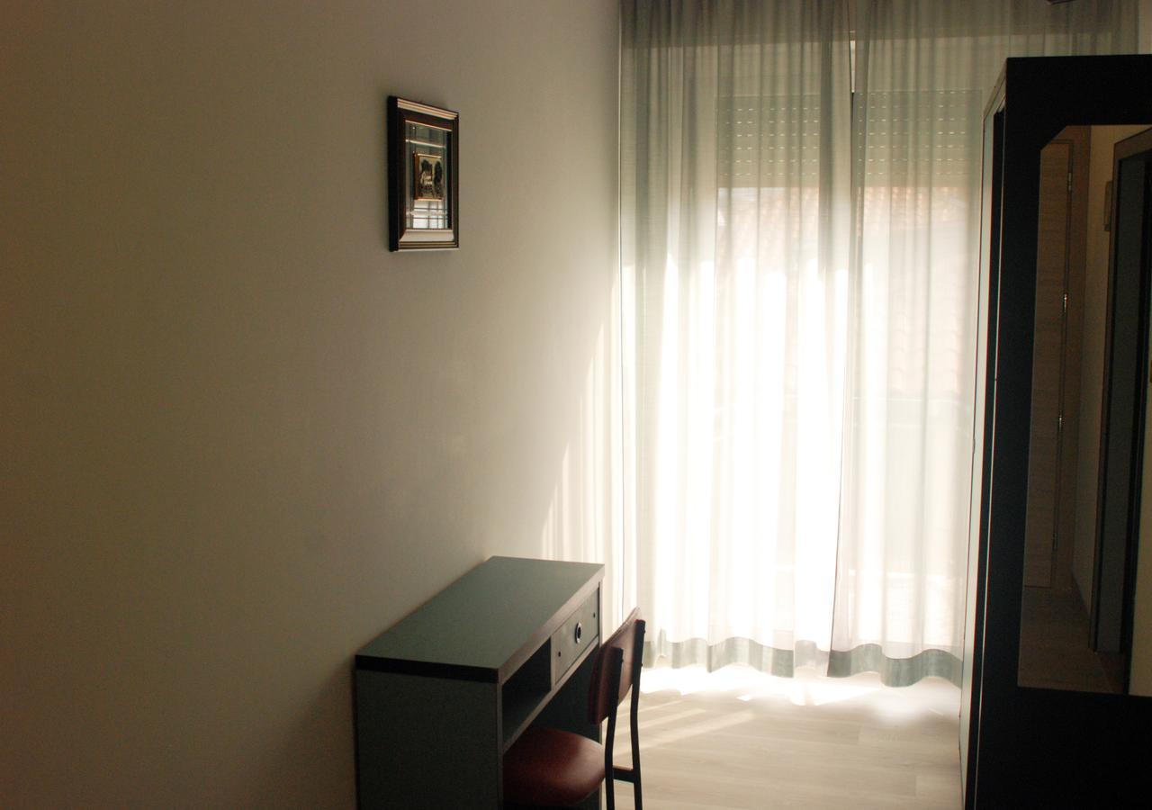 Single Room Balcony