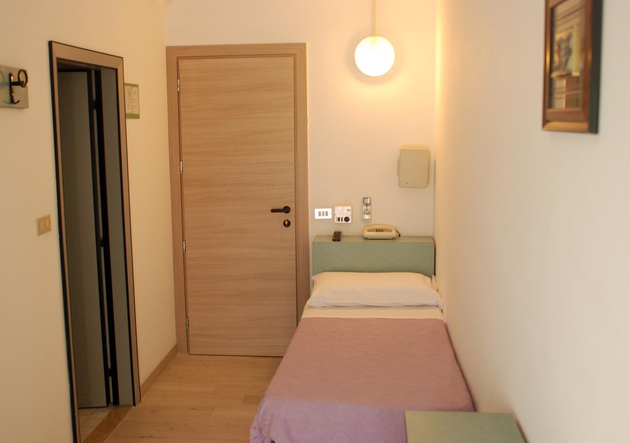Single Room Balcony