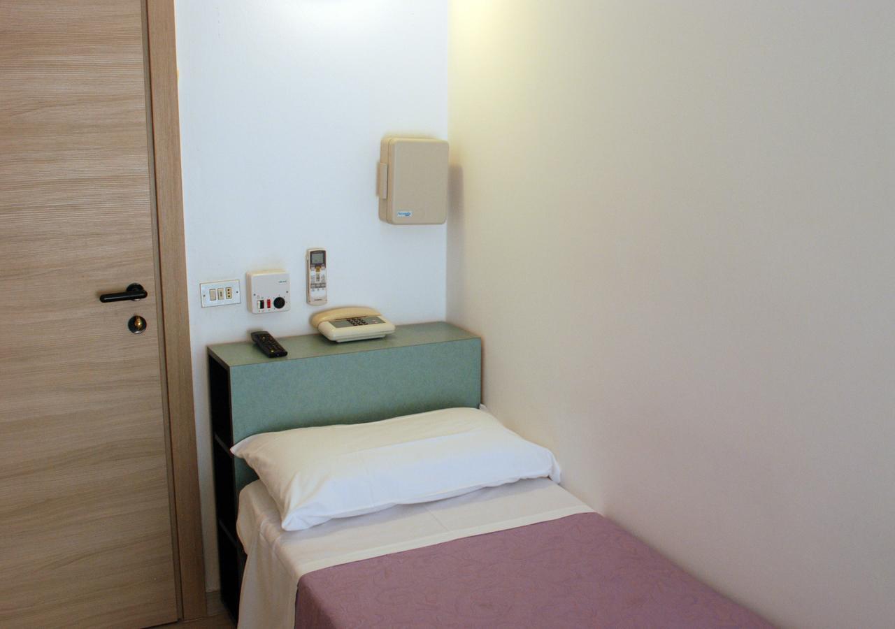 Single Room Balcony