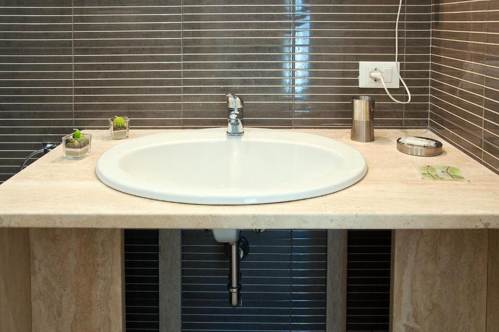 Camera Quadrupla