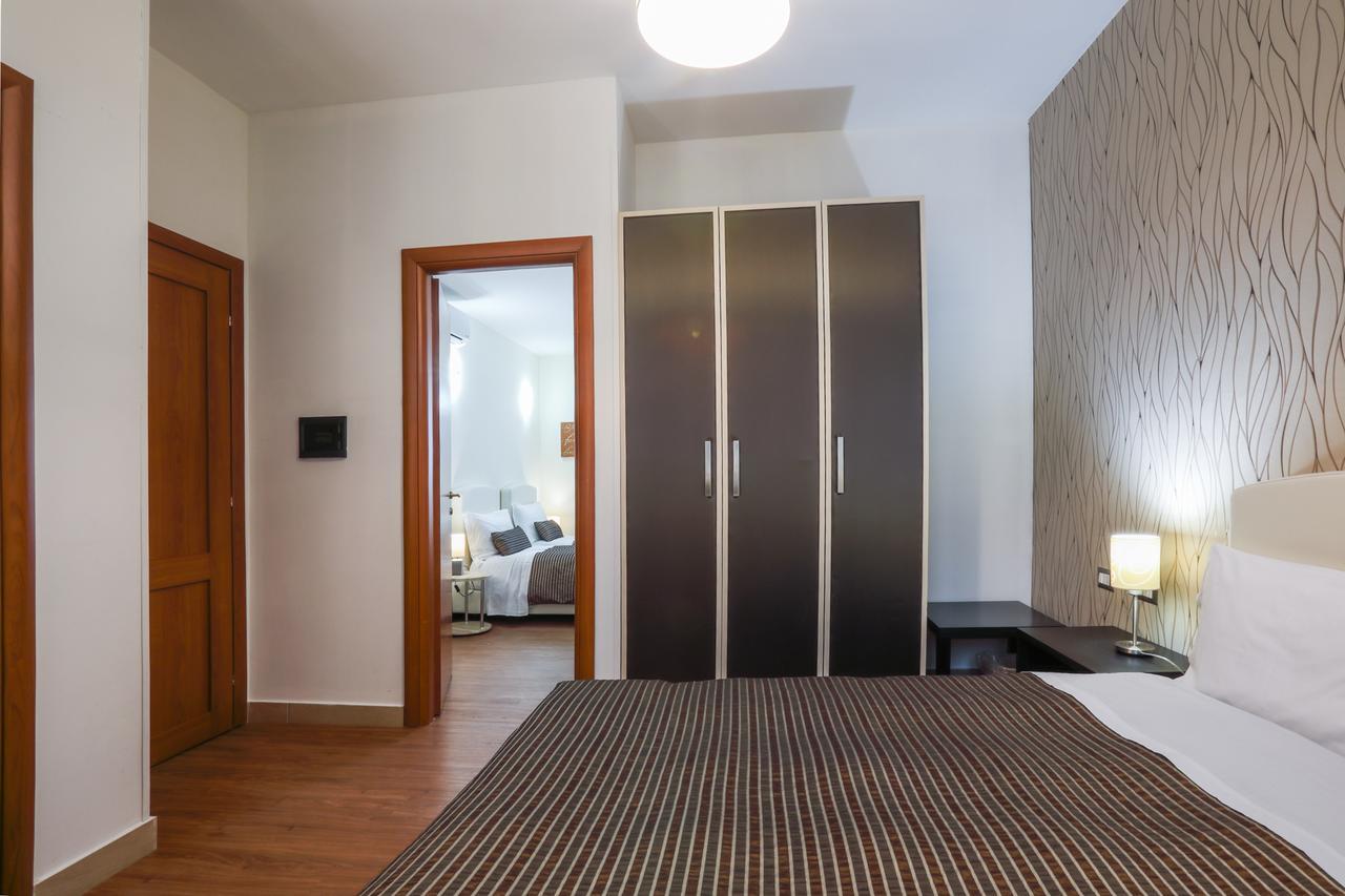 2 Camere Comunicanti