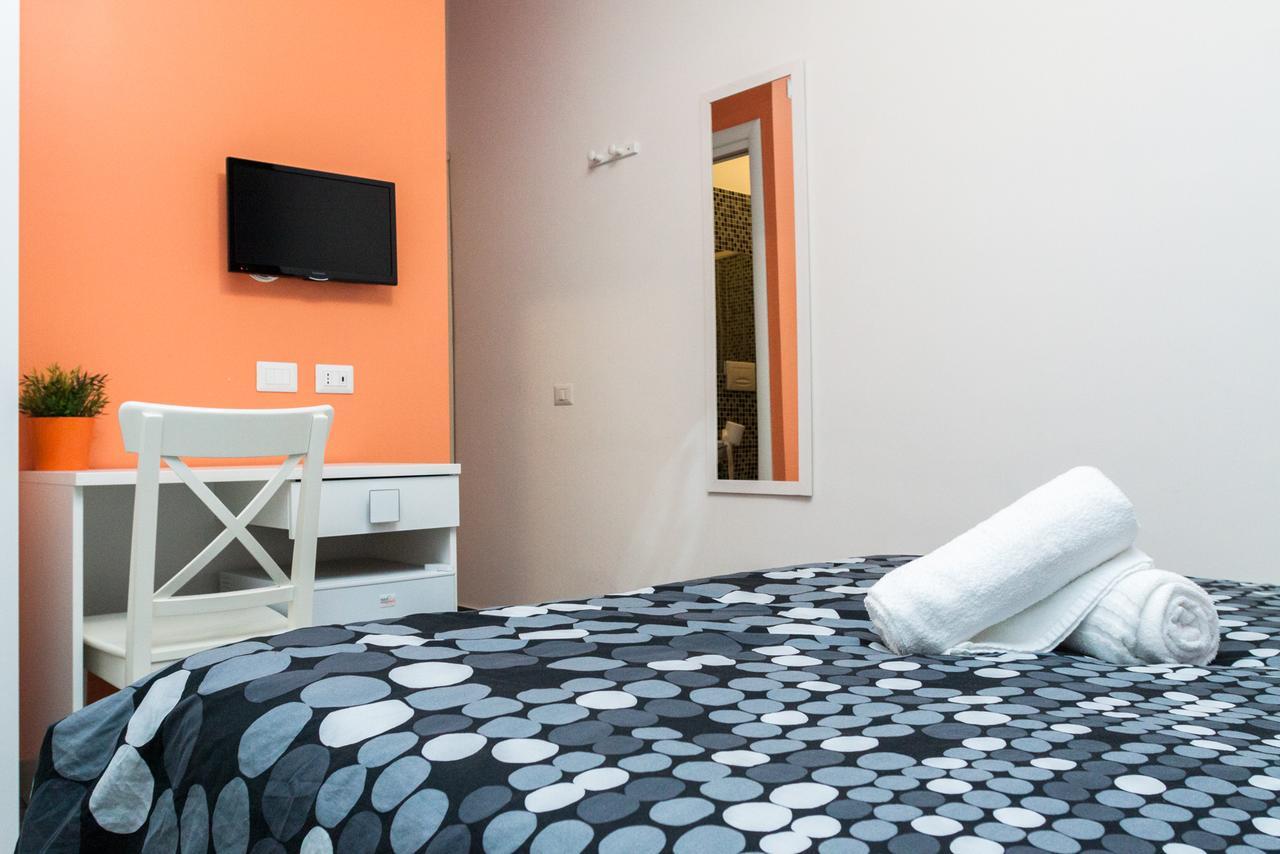 Double or Twin Room Private Bathroom