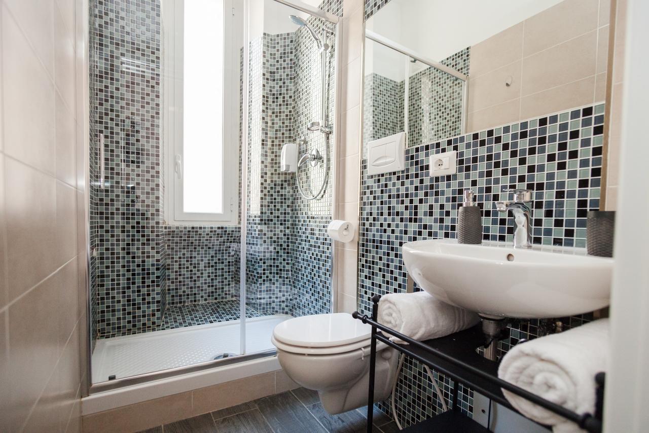 Double or Twin Room Private Bathroom
