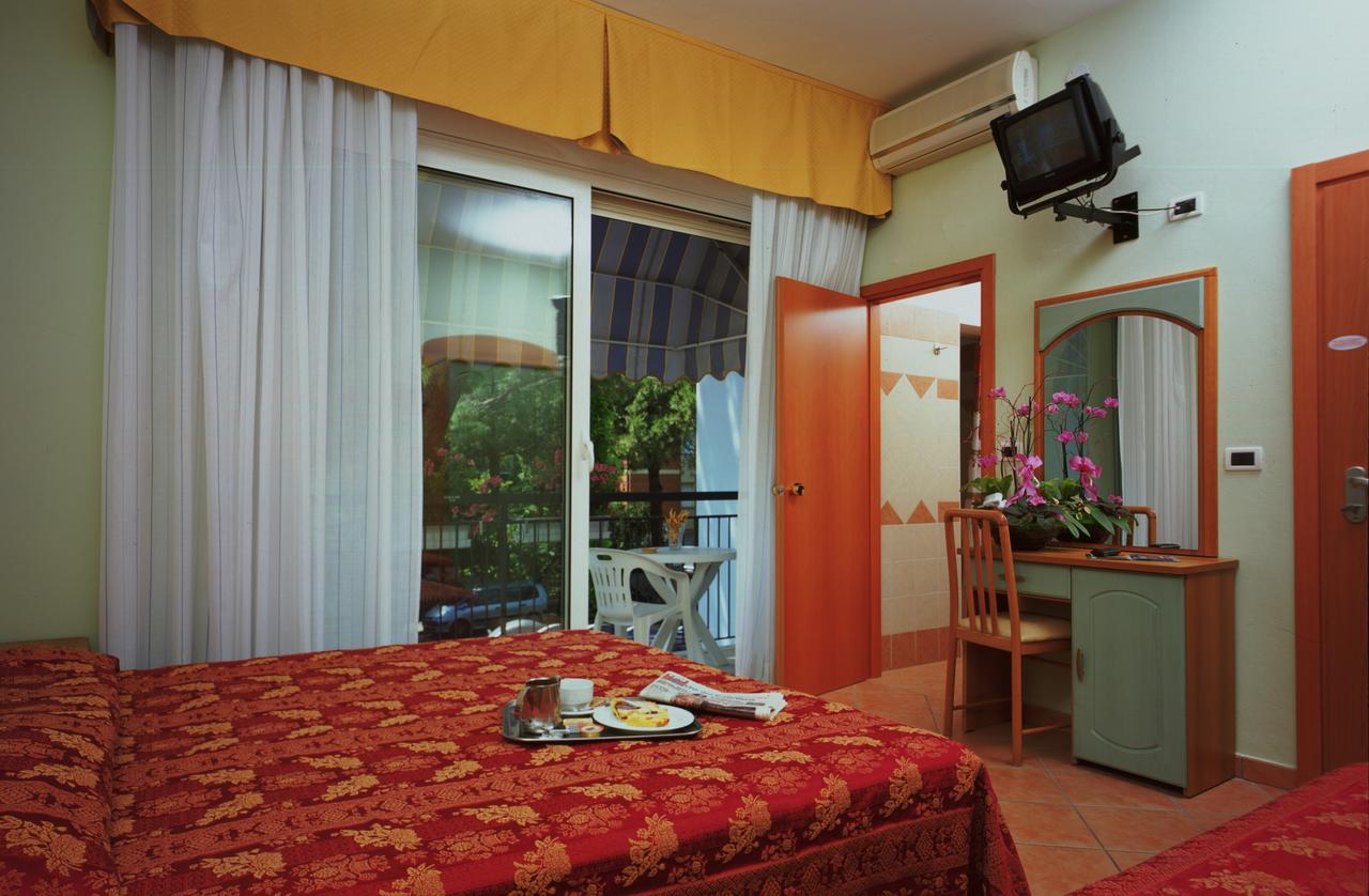 Camera Tripla con Balcone