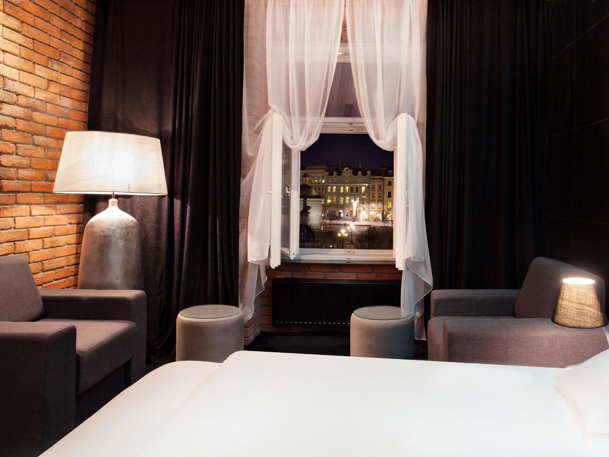 Deluxe Double Room Main Market Square View