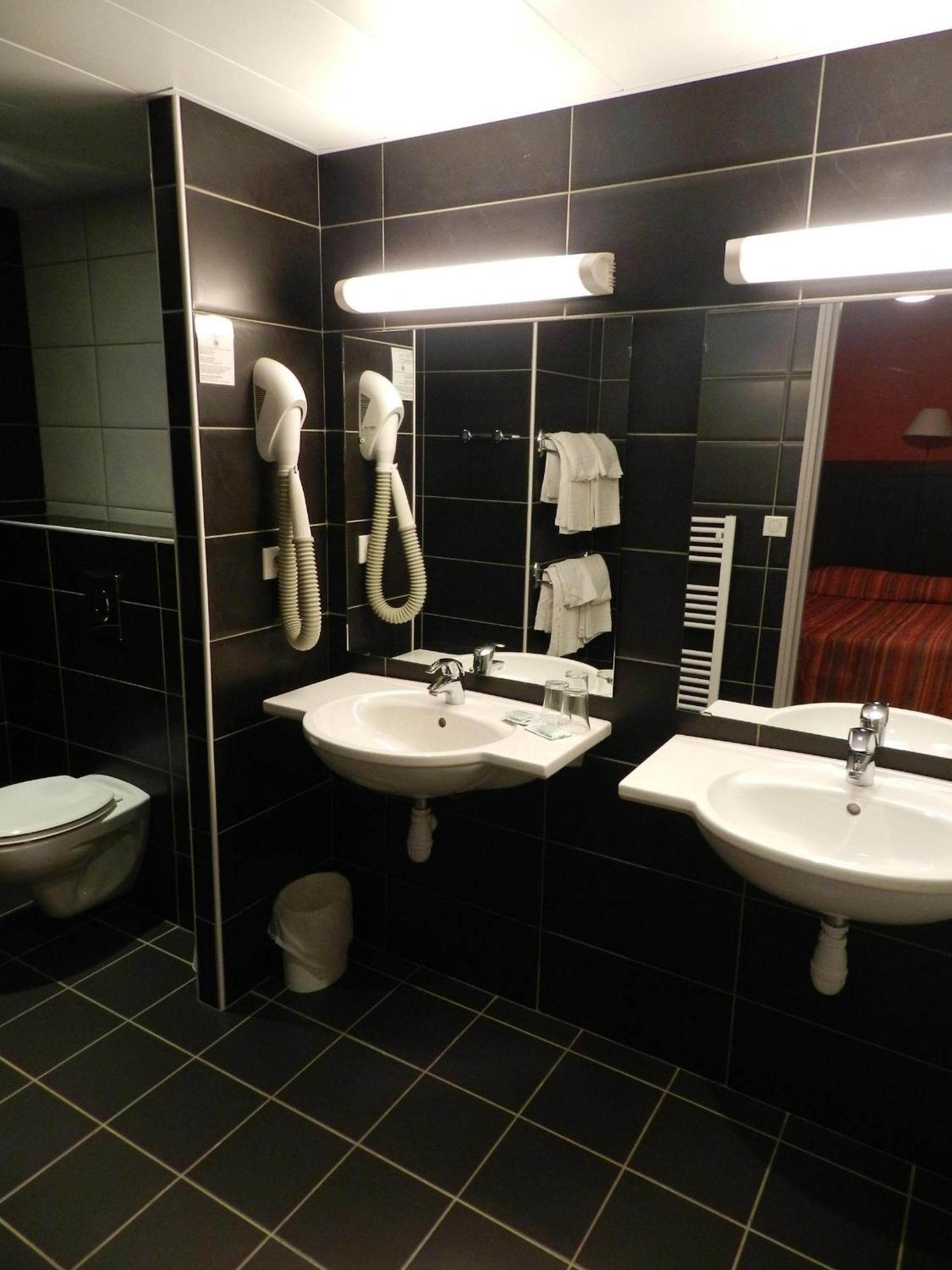 Camera Tripla Comfort