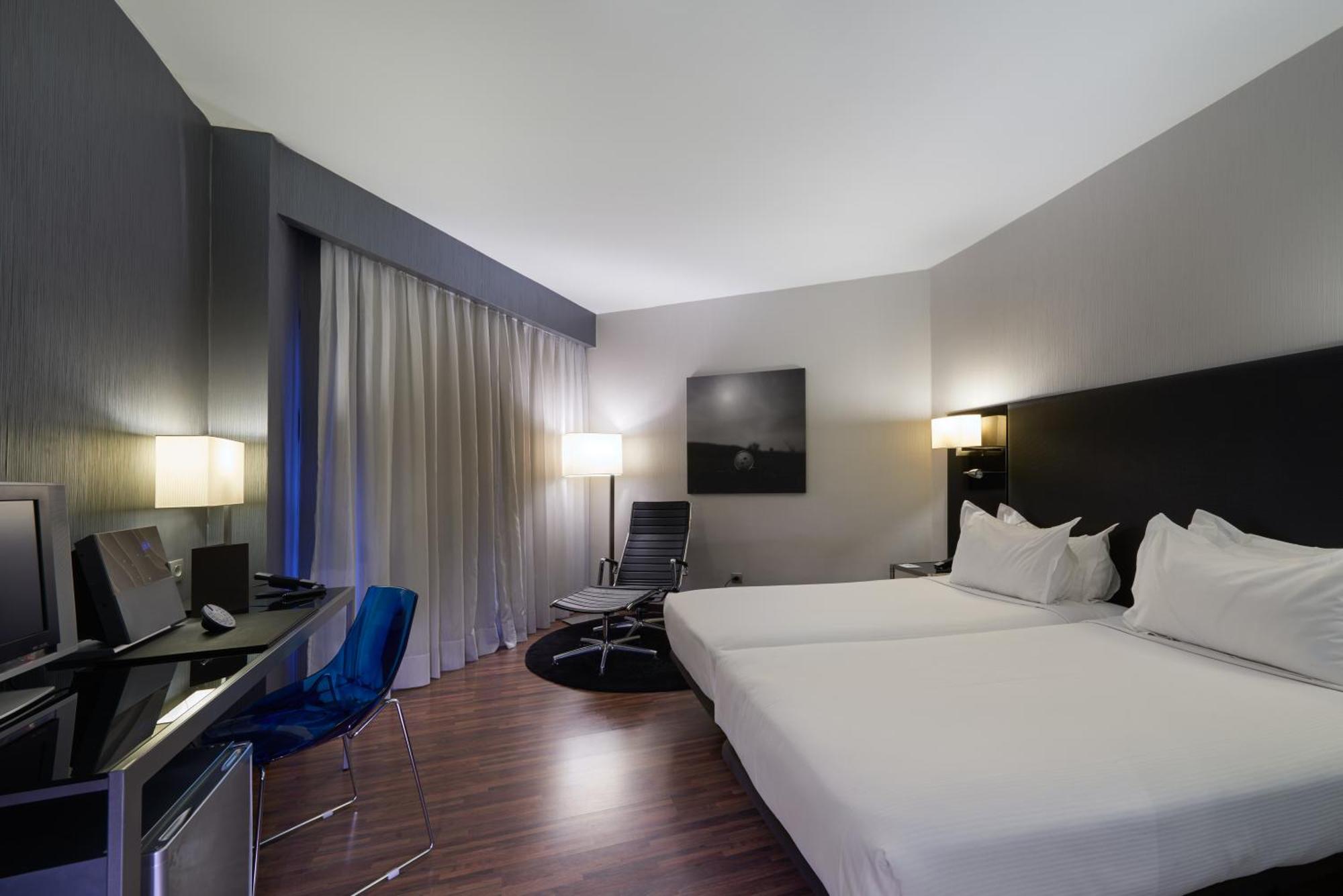 Camera Matrimoniale/Doppia con Letti Singoli con Letto Supplementare
