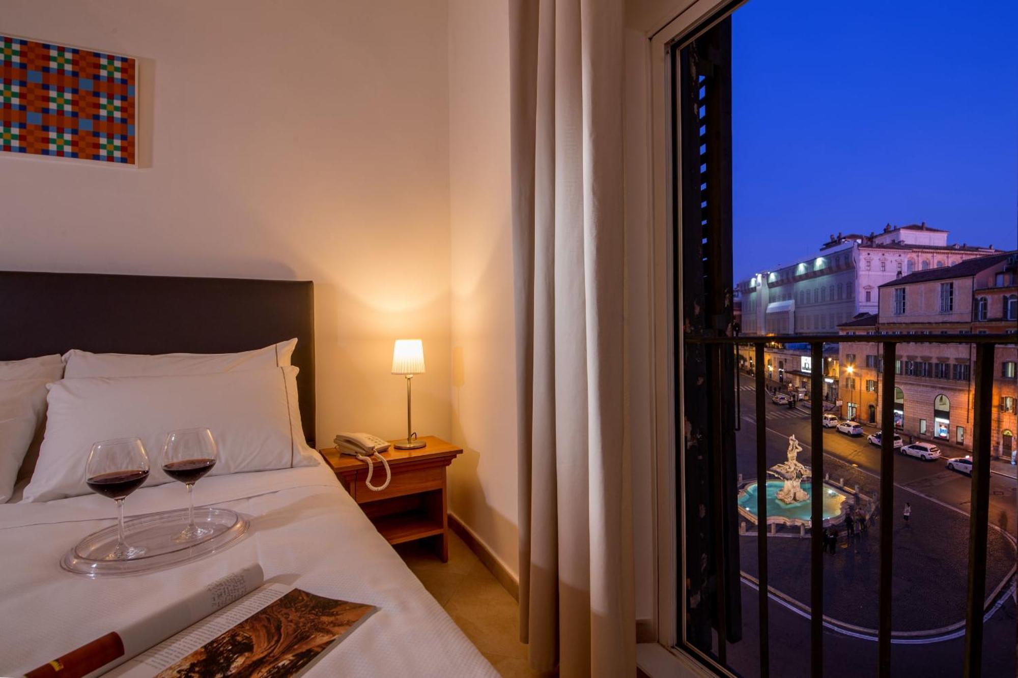 Double Room with View,681550659:JPEG